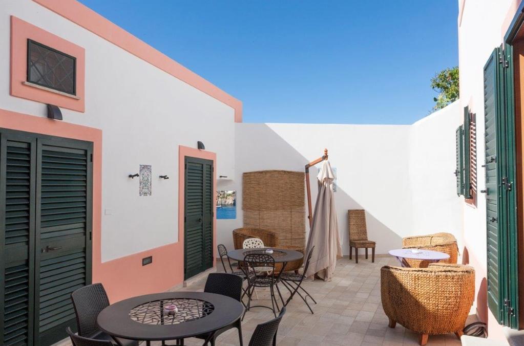 B&B La Terrazza Sul Porto Ponza Exterior photo